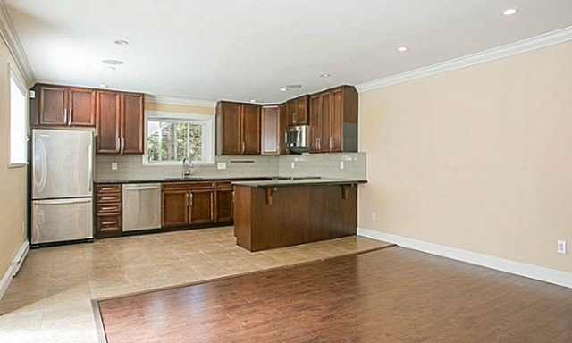 1041 Prospect Avenue, North Vancouver 3