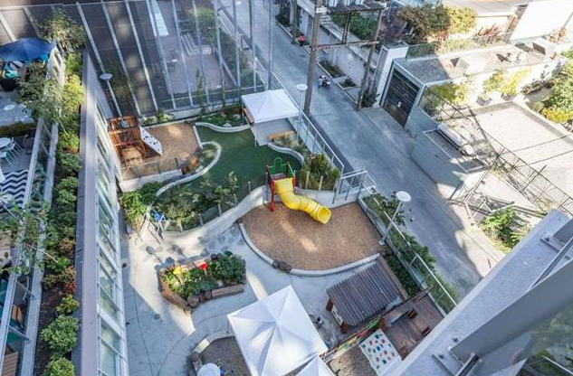 716 1372 Seymour St., Vancouver 17