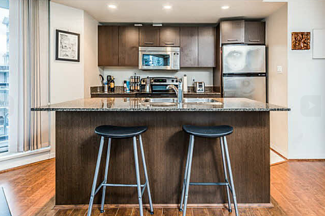 1407 1212 Howe St. Vancouver 4