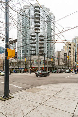 1407 1212 Howe St. Vancouver 14