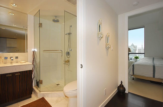 2307 788 Richards St., Vancouver 4
