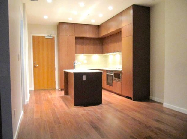 412 1205 Howe St., Vancouver 4