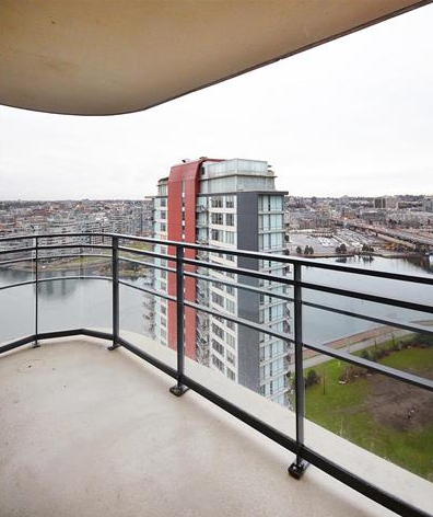 2703 33 Smithe St., Vancouver