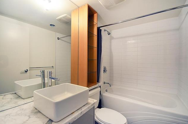 2703 33 Smithe St., Vancouver 5