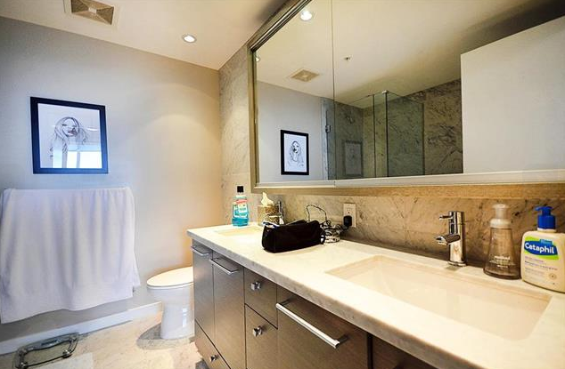 4002 833 Seymour St., Vancouver 8