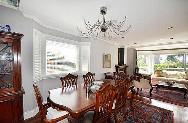 Chesterfield Ave North Vancouver